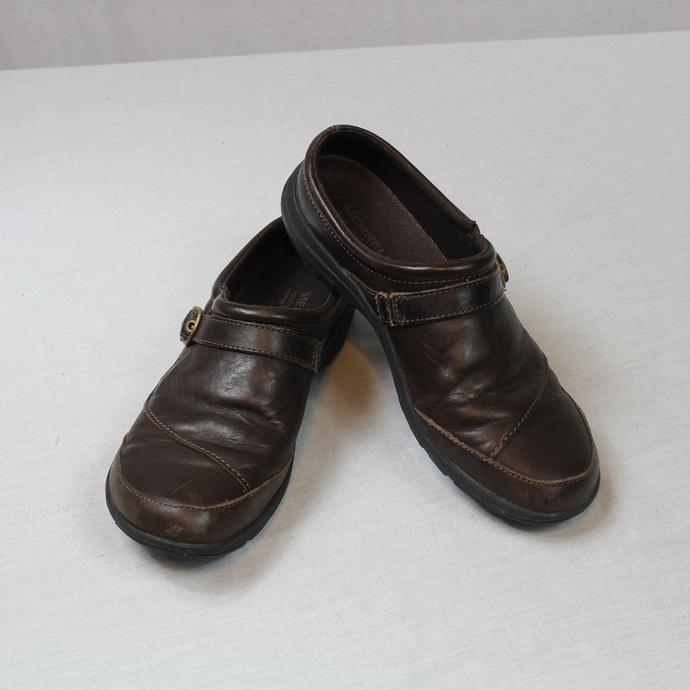 BROWN MERRELL SLIP ON SHOES